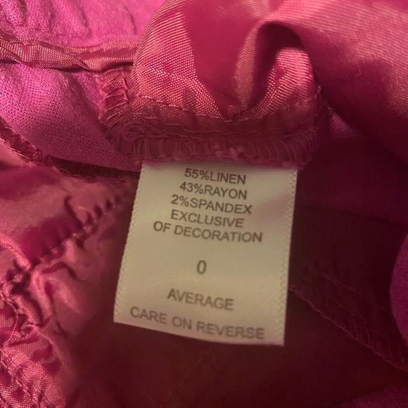 2 ITEMS NY&Co Capri Pants AND Knee Length Shorts - Picture 6 of 10